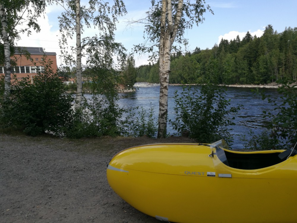 Tainionkosken voimala, oikealta juoksuttavat ohi