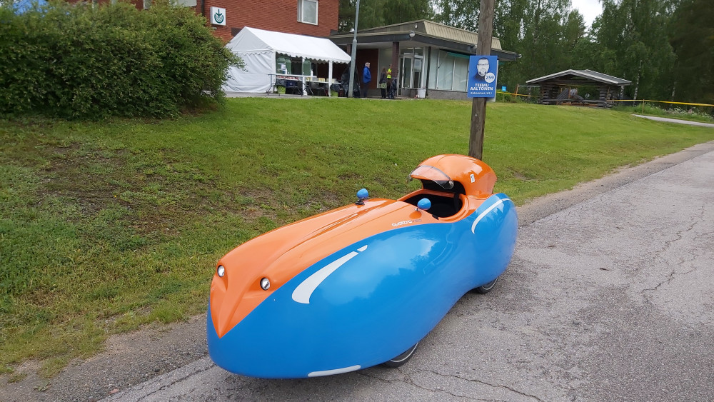 20210613_101729.jpg (2.14 MiB) Katsottu 17398 kertaa Toinen tauko ehkä 100 km paikkeilla. Virallinen huoltopiste, mutta omilla eväillä mennään.