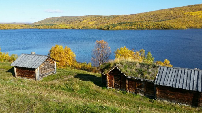 Utsjoen kirkkotuvat.