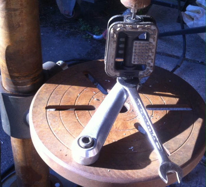 image.jpg (303.94 KiB) Katsottu 4876 kertaa Avaimella kierteet. Ohjaus päästä