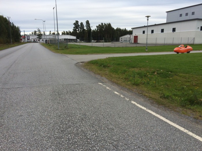 IMG_8741.jpg (387.27 KiB) Katsottu 3623 kertaa Kuva onnettomuuspaikasta toisesta suunnasta. Kinneri maamerkkinä samassa kohdassa, kuin edellisessä kuvassa.