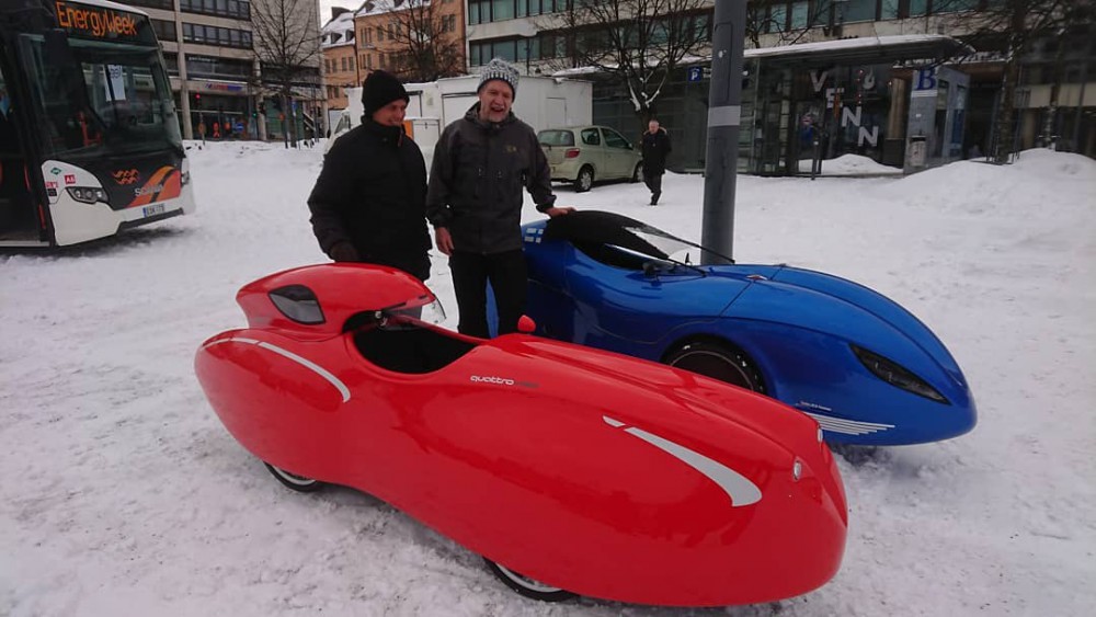 QW_PERUS_PUN.jpg (64.85 KiB) Katsottu 7789 kertaa Vaasassa käymässä punainen QW.