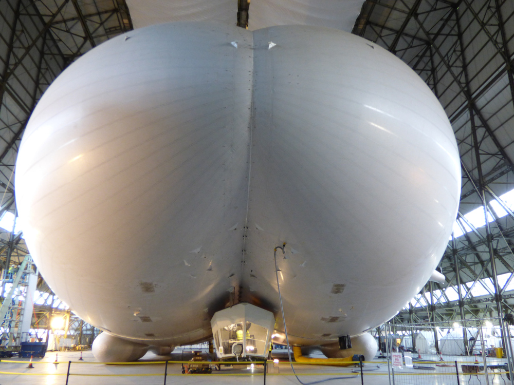 Airlander_-_Mission_Module_Fitting.jpg