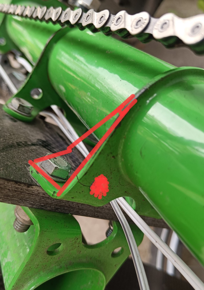 Runko-halki-1.jpg (425.3 KiB) Katsottu 12801 kertaa Polvio ulkoreunaan