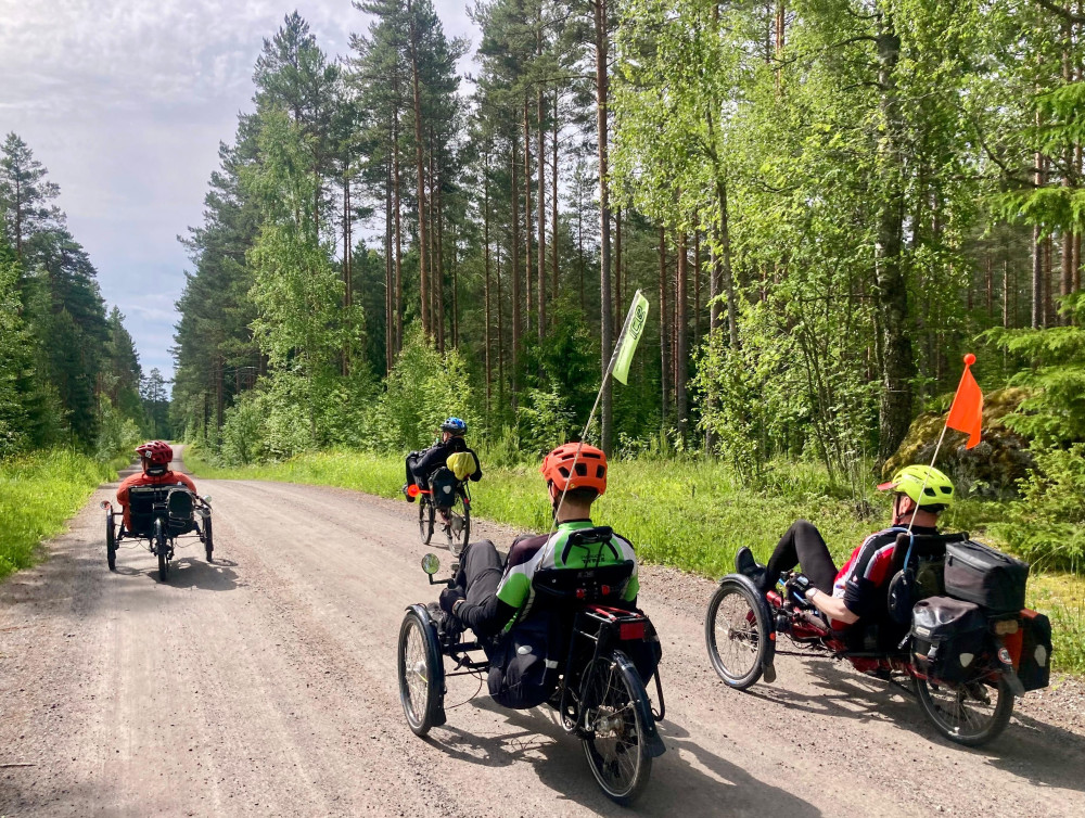 Toisille meistä kelpasi myös hiekkatie.