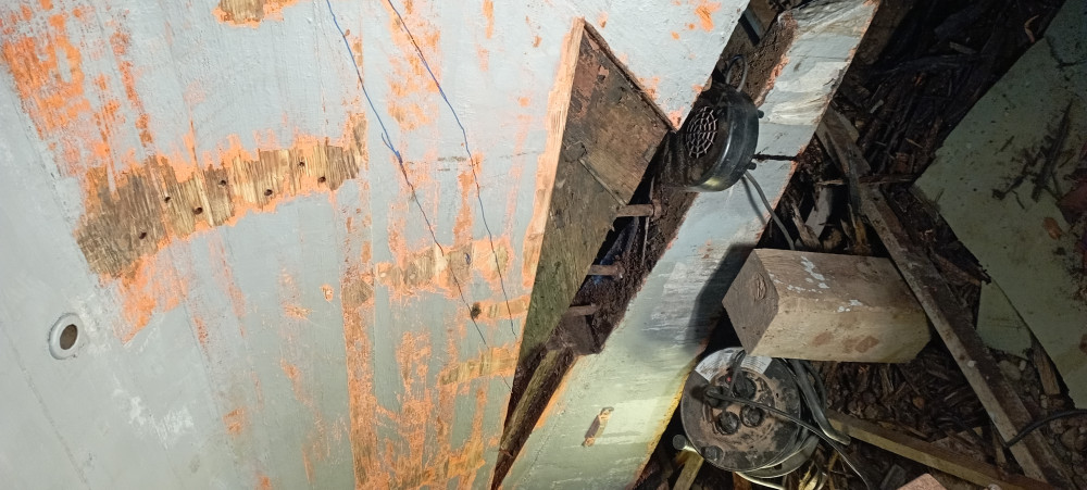 IMG_20251010_134559.jpg (2.55 MiB) Katsottu 1150 kertaa kuva vääräs asennos, alin pultti jumissa