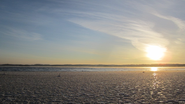 Pyhäjärvi jäätyykö kohta ?